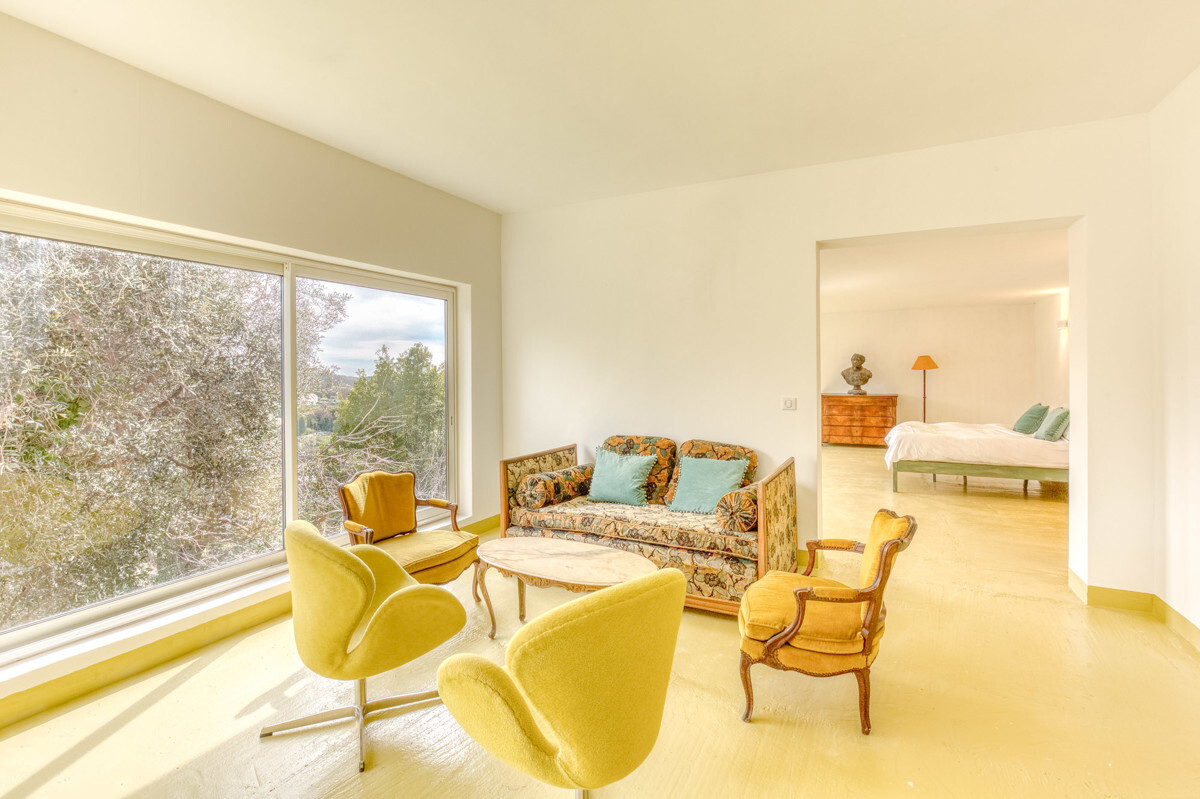 Grasse - 21 chemin de la Dragonnie╠Çre - 22