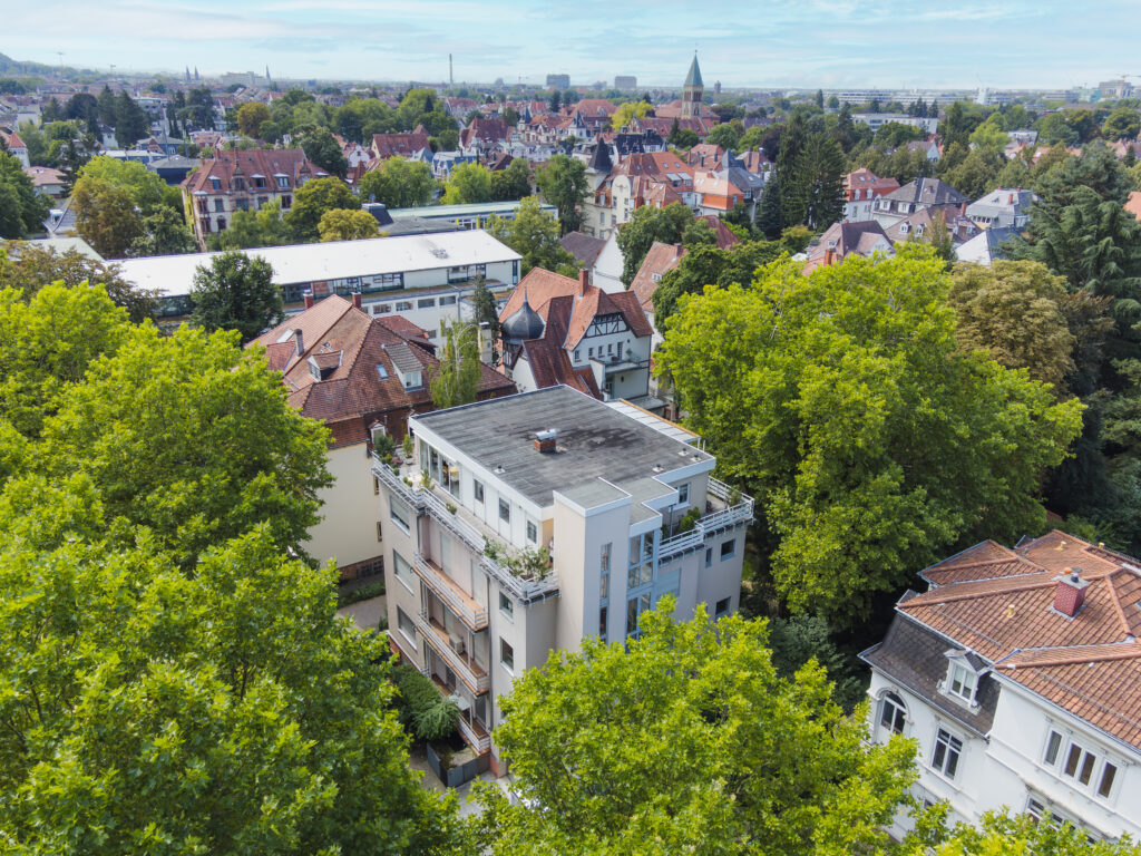 Ärztehaus mit Penthouse mitten in Neuenheim