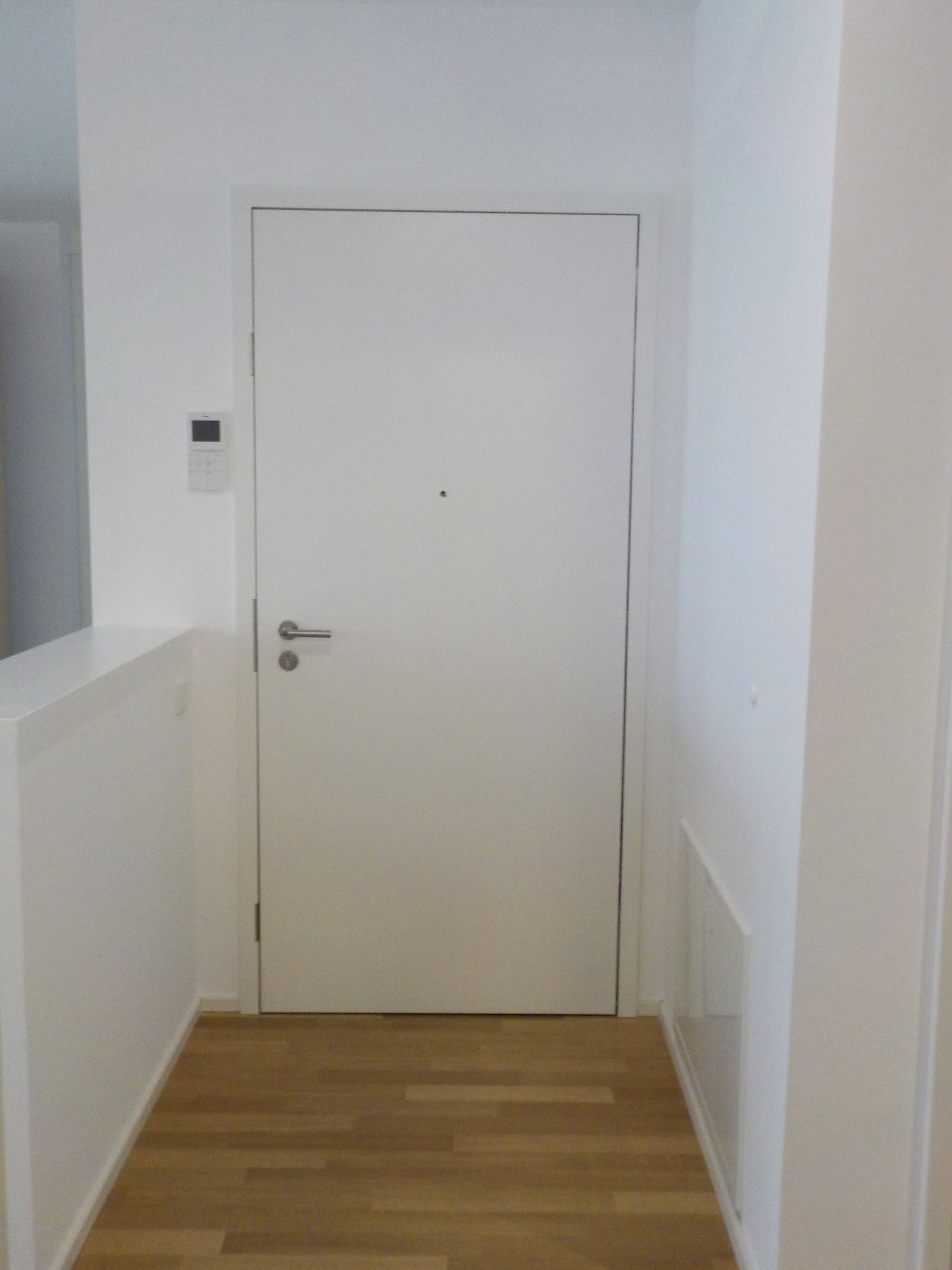 Eingang mit Videosprechanlage