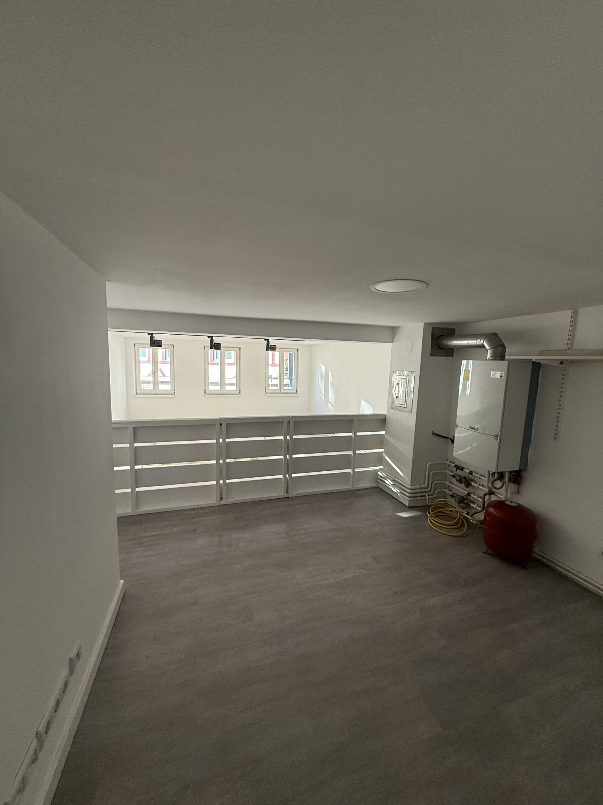 Gewerbeeinheit 1 OG (links)