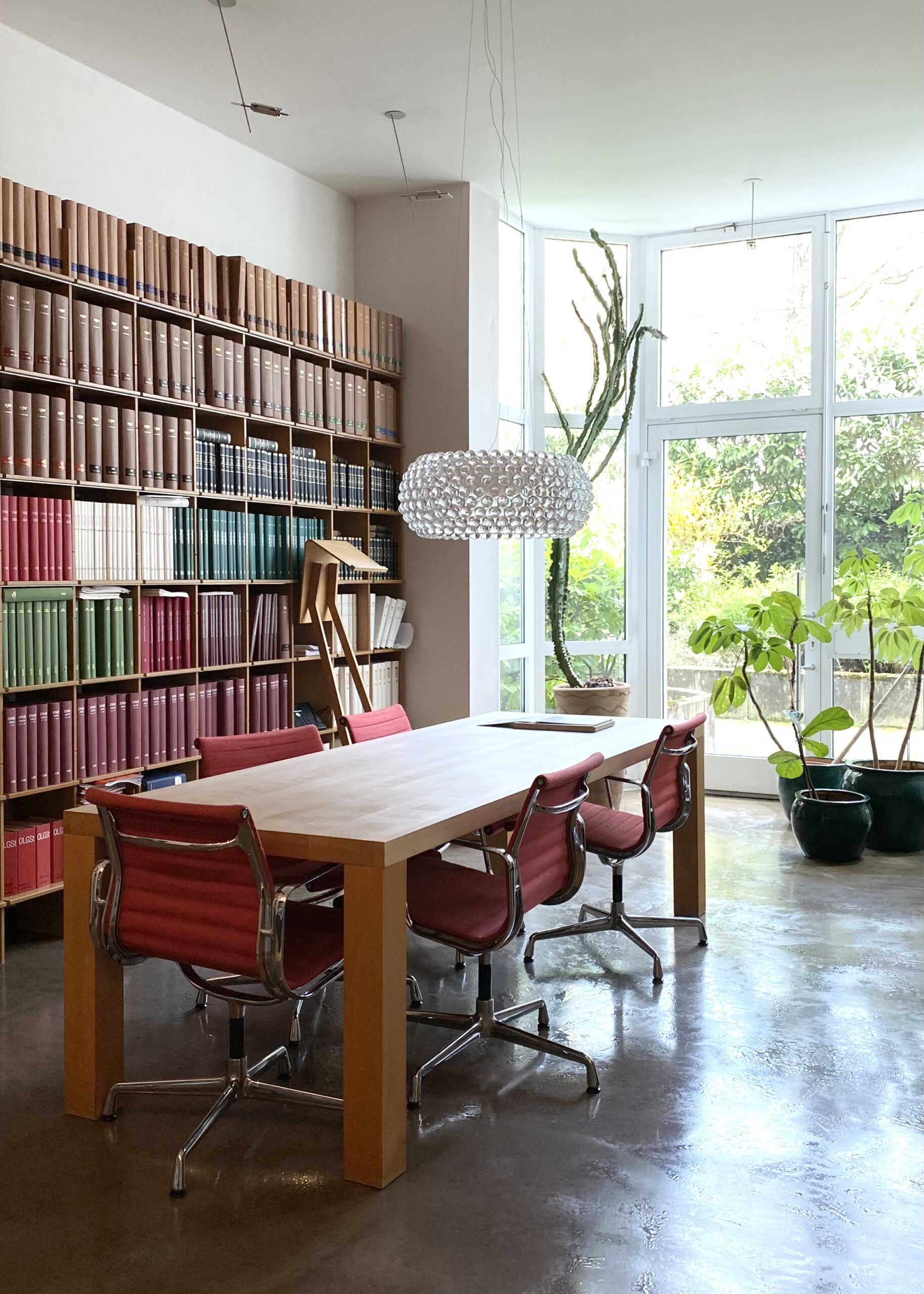 Bibliothek / Aula