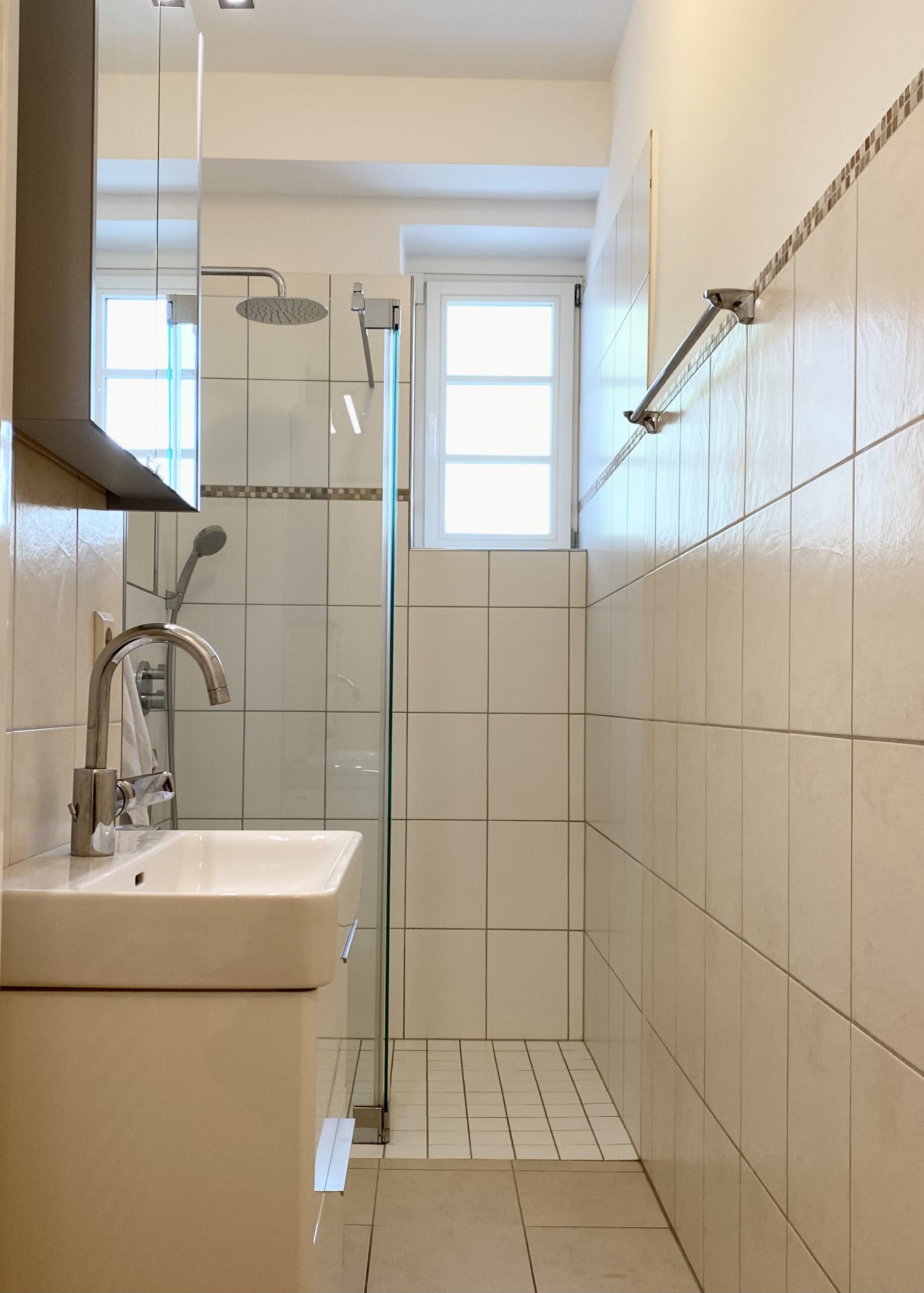 Tageslichtbad mit Dusche