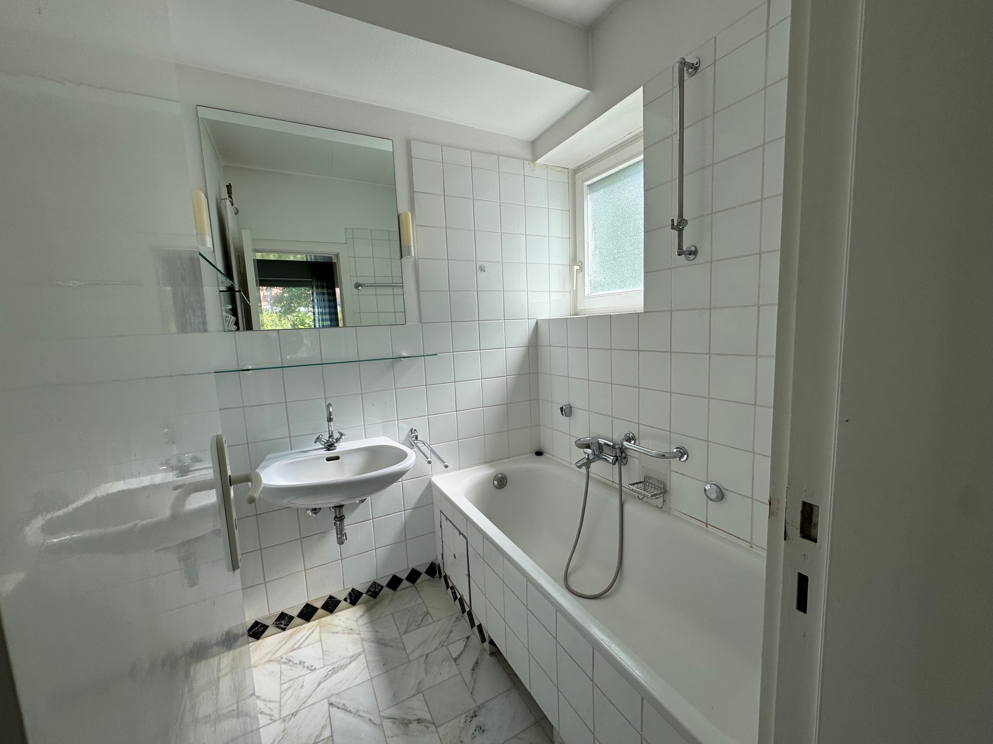 Badezimmer 1.OG