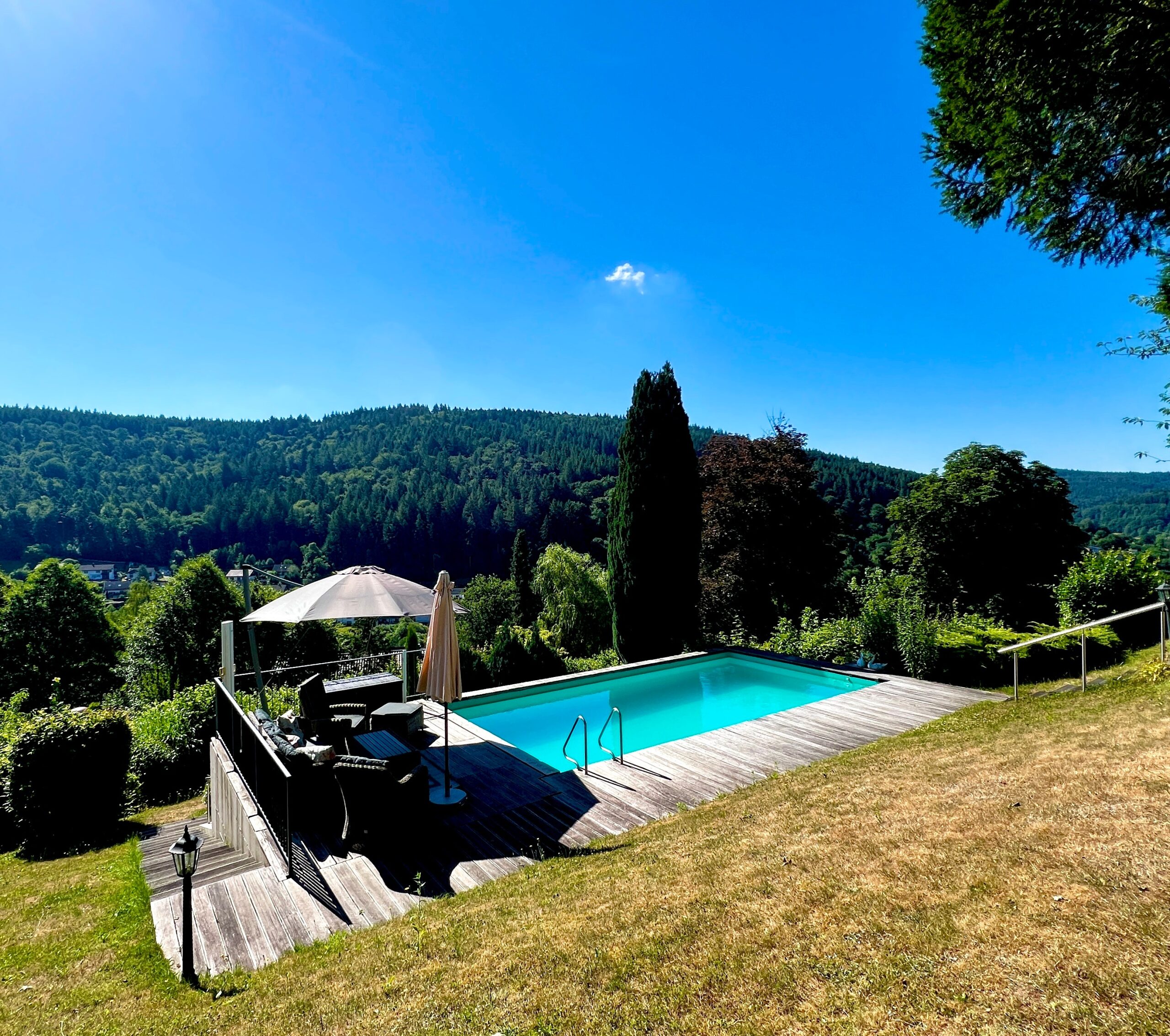 Pool 8 x 4 m, 1,60 m Tiefe