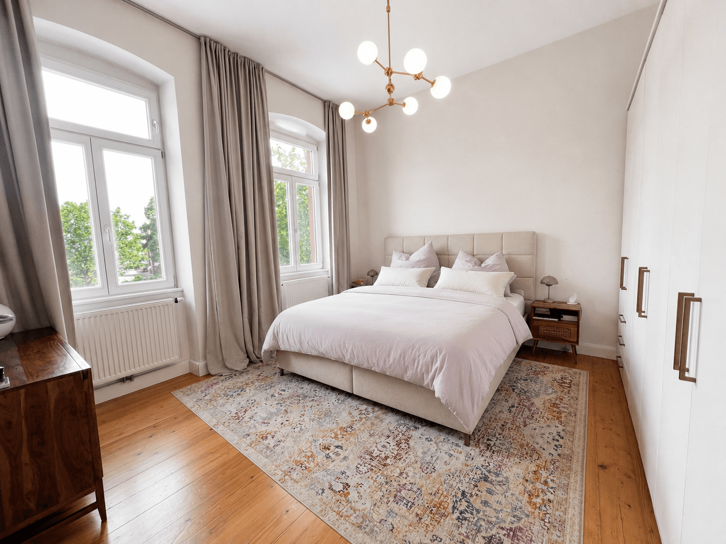 Großes Schlafzimmer 1