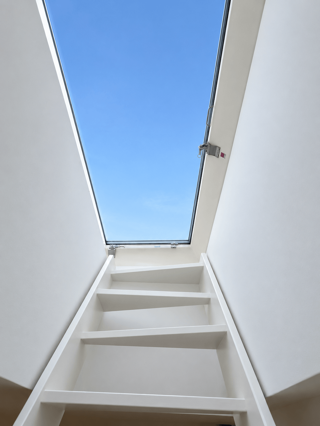Treppe und Zugang zur Dachterrasse 